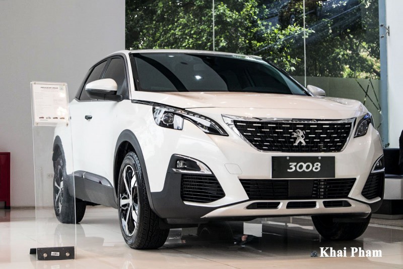 Ảnh trước trái đầu xe Peugeot 3008​​ 2020