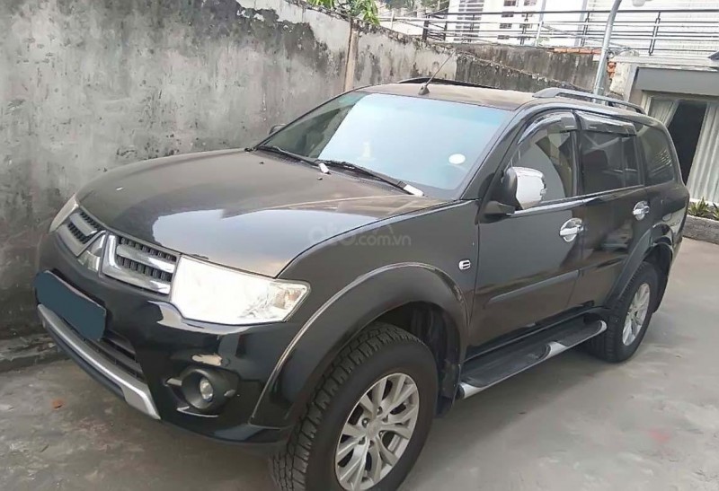 Mitsubishi Pajero Sport 2015.