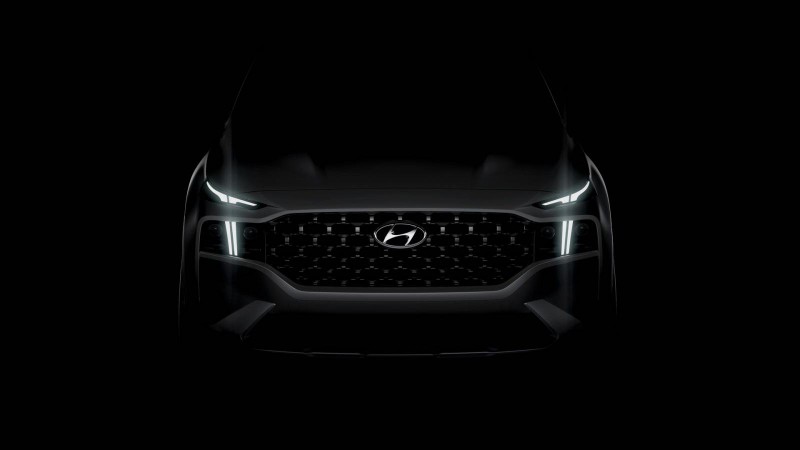 Hyundai Santa Fe 2021 ấn tượng, tích hợp công nghệ mới.