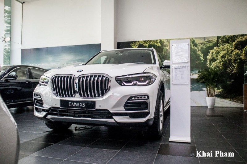 Ảnh đầu bên trái xe BMW X5 xDrive 40i xLine 2020 