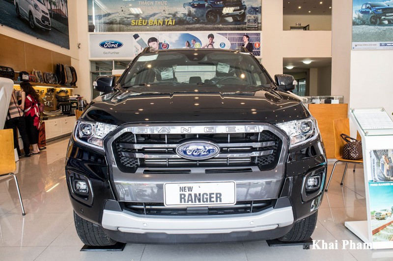 Ảnh chụp chính diện đầu xe Ford Ranger 2020