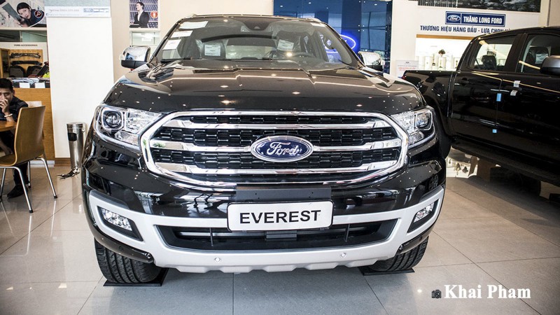 Ảnh đầu xe Ford Everest 2020