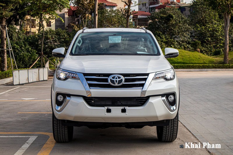 Toyota Fortuner hiện đang là mẫu xe đứng đầu phân khúc SUV 7 chỗ tại thị trường Việt 1