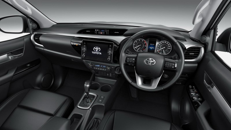 Toyota Hilux 2021 facelift nâng cấp trang bị.