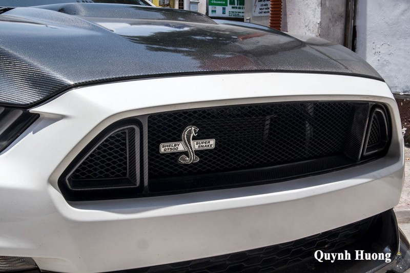 Nguồn gốc chiếc Ford Mustang mui trần cửa "cắt kéo", thân carbo vừa xuất hiện ở Hà Nội gây tò mò a7