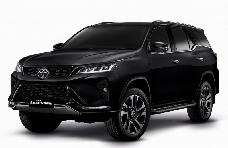 Ảnh chi tiết Toyota Fortuner Legender 2021 hoàn toàn mới vừa mở bán tại Thái Lan a23