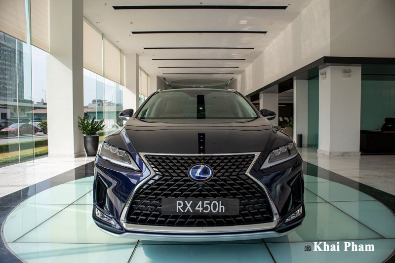 Ảnh chính diện đầu xe Lexus RX 450h 2020