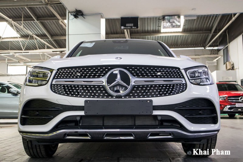 Ảnh Chính diện đầu xe xe Mercedes-Benz GLC 300 Coupe 2020