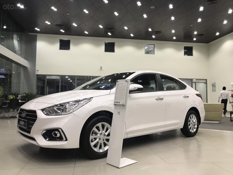 Hyundai Accent: Doanh số 1.128 xe 1