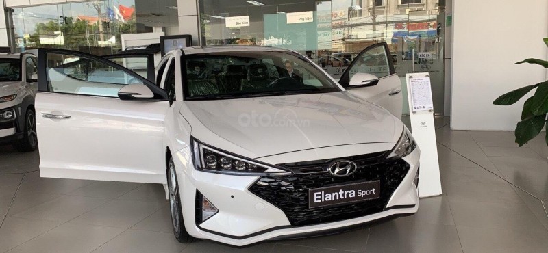 Hyundai Elantra: 277 xe 1