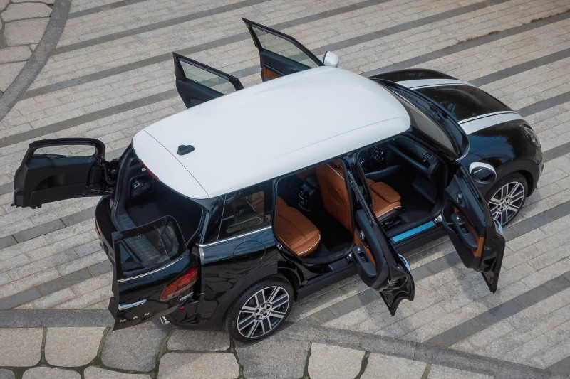 MINI Clubman 2020 thiết kế 2 cửa mở ngang 1