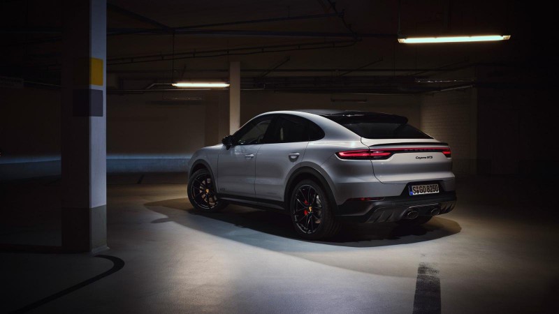 Porsche Cayenne 2021 GTS thể thao khó cưỡng.