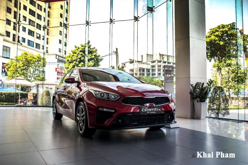 Ảnh chụp đầu xe Kia Cerato 1.6AT Luxury 2020 bên trái