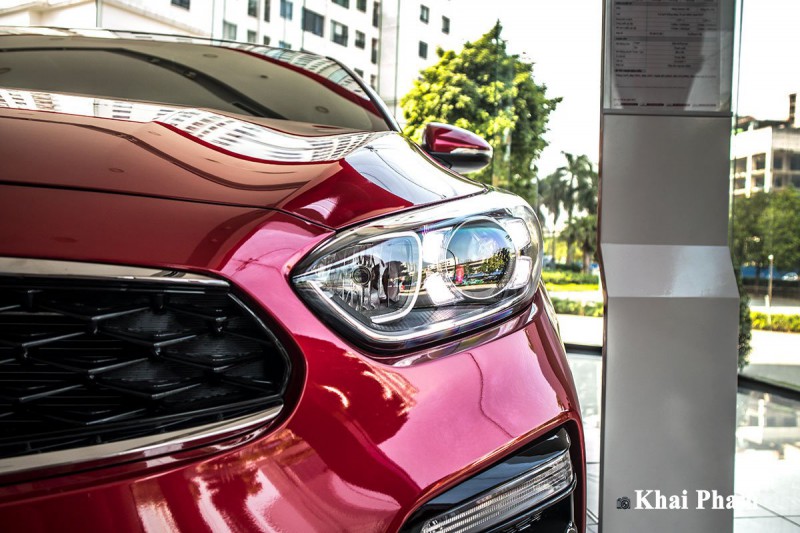 Ảnh đèn pha xe Kia Cerato 1.6AT Luxury 2020 phải