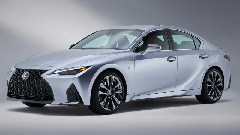 Lexus IS 2021 chính thức ra mắt: Thiết kế sắc nét, nhiều công nghệ.