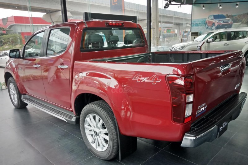 Isuzu D-Max đang bán tại Việt Nam 1