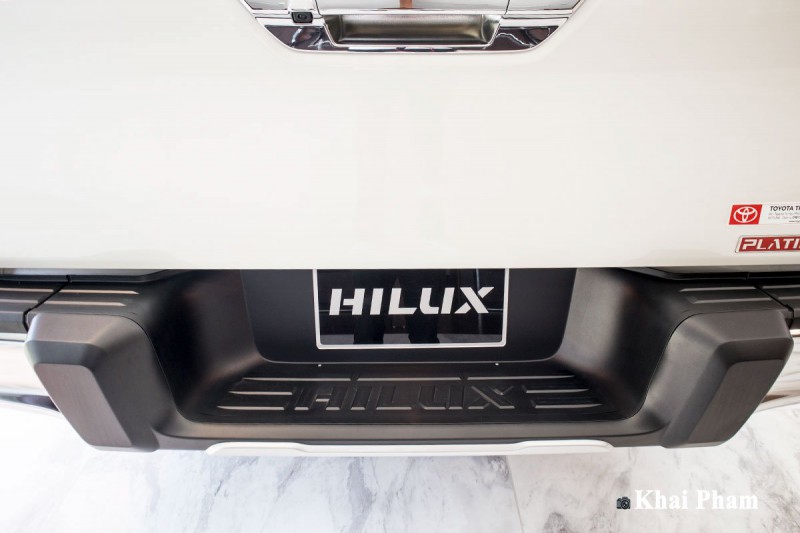 Ảnh bậc xe Toyota Hilux 2020