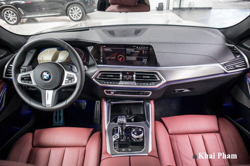 Ảnh chính diện Táp-lô xe BMW X6 2020