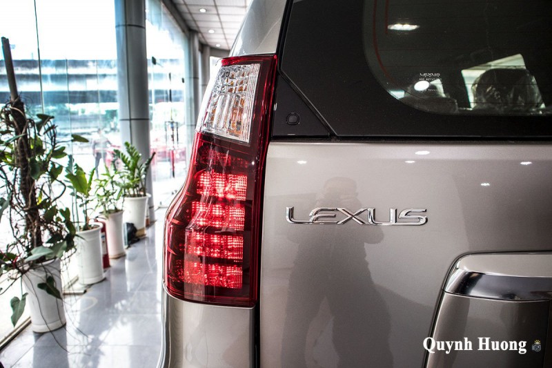 Ảnh đèn hậu xe Lexus GX 460 2020