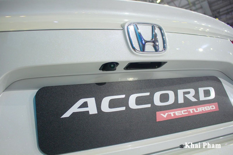 Ảnh Camera lùi xe Honda Accord 2020