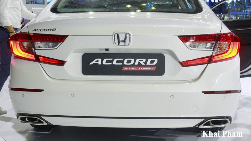 Ảnh đuôi xe Honda Accord 2020