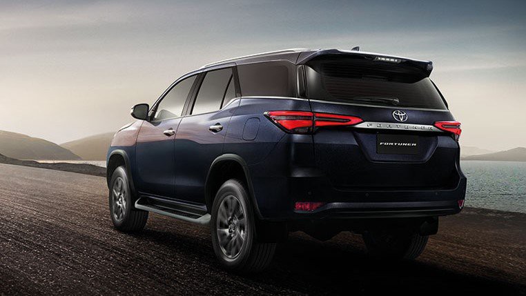 Toyota Fortuner 2021 có 2 biến thể.