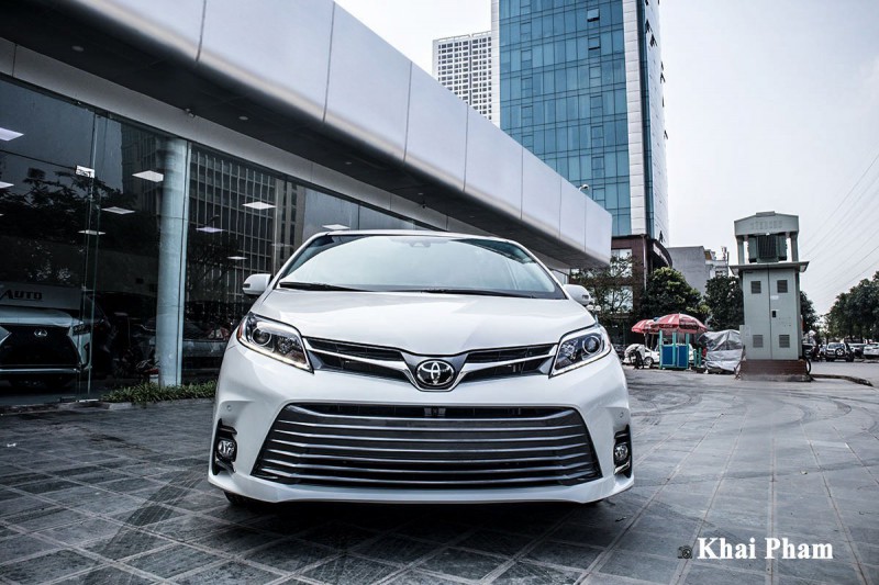 Ảnh đầu xe Toyota Sienna 2020