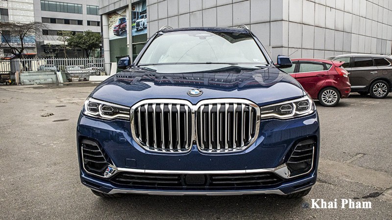 Ảnh đầu xe BMW X7 2020