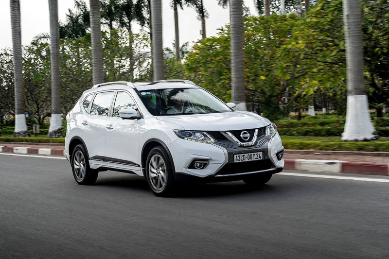 Nissan X-Trail V-series sản xuất 2019 đang bán tại Việt Nam 1