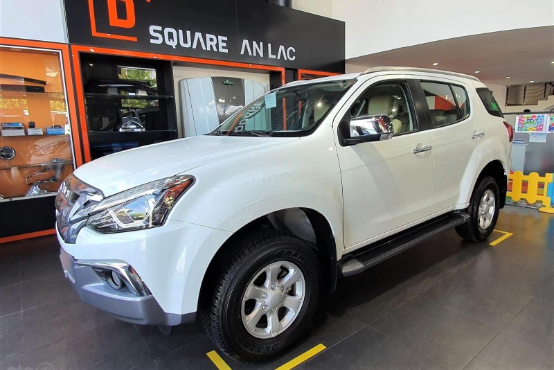 Isuzu Mu-X đang bán tại Việt Nam Isuzu Mu-X đang bán tại Việt Nam 1