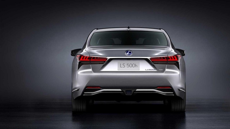 Lexus LS 2021 tinh chỉnh nhẹ về mặt ngoại thất.