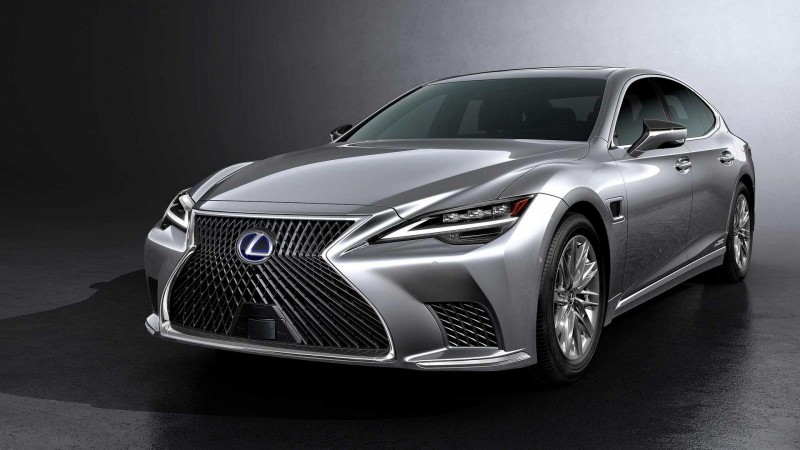 Lexus LS 2021 nâng cấp mới bổ sung trang bị tiện nghi.