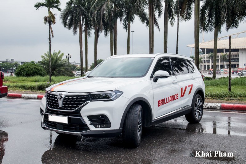 Brilliance V7 2020 đang được phân phối tại Việt Nam 1