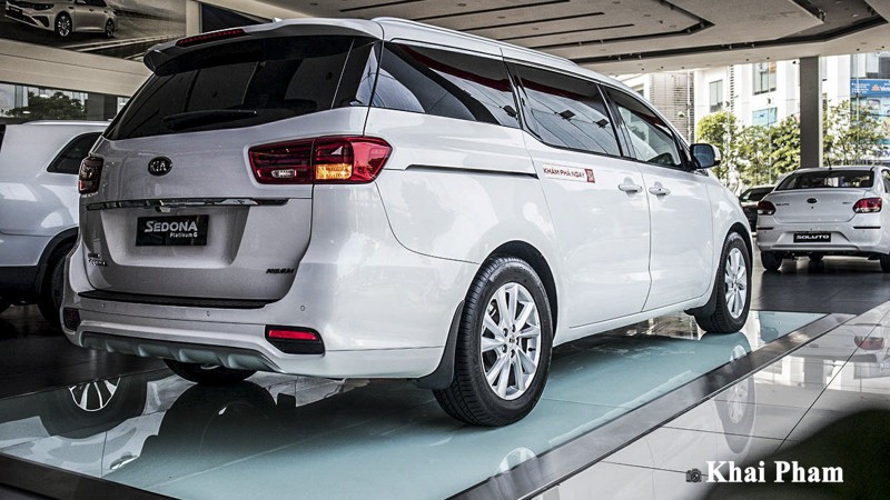 Ảnh Thân xe Kia Sedona 2020