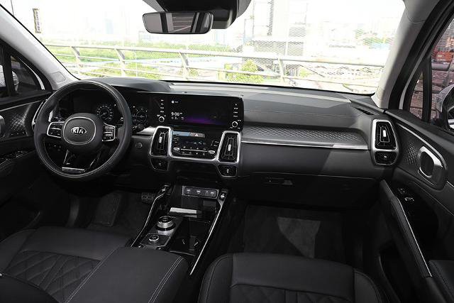 Đánh giá xe Kia Sorento 2021 về thiết kế nội thất.