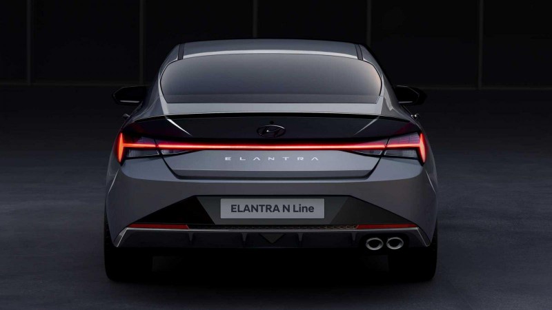 Hyundai Elantra N Line 2021 thiết kế tinh xảo.