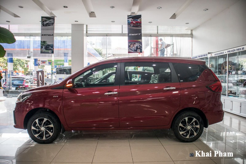 ảnh chụp chính diện Thân xe Suzuki Ertiga Sport 2020