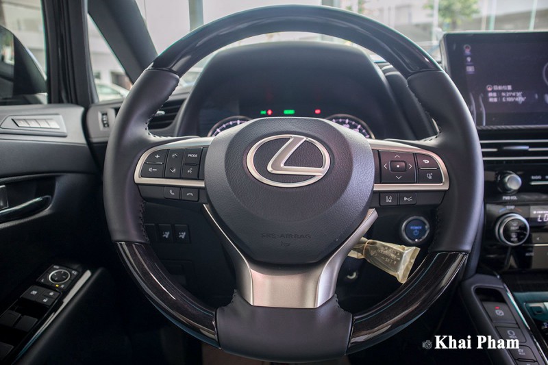 Ảnh vô-lăng xe Lexus LM300h 2020