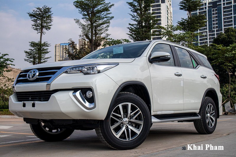 Toyota Fortuner đang bán tại Việt Nam 1