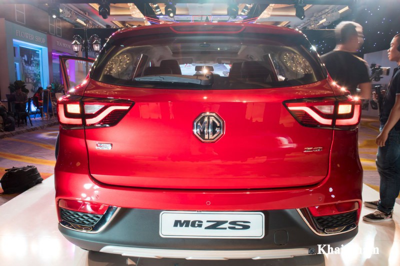 Ảnh đuôi xe MG ZS 2020