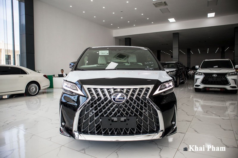 Ảnh Chính diện đầu xe Lexus LM300h 2020