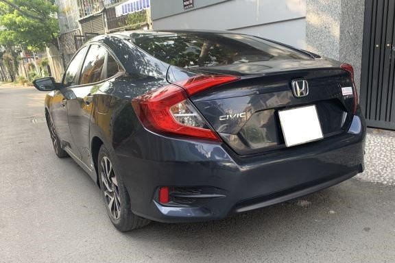 Thiết kế đuôi xe Honda Civic 2018 tại Việt Nam 1