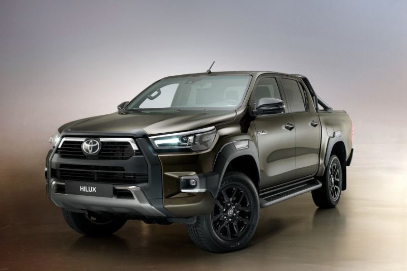 Đánh giá xe Toyota Hilux 2021 mới.