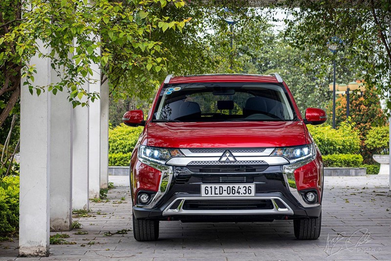 Ngoại hình của Mitsubishi Outlander 2020 2.4 CVT Premium không có nhiều khác biệt so với phiên bản 2.0.