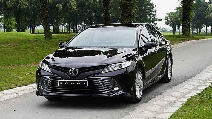 Toyota Camry 2020.