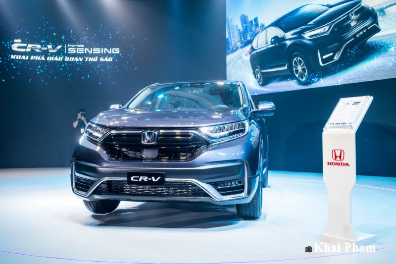 Ngoại hình của Honda CR-V 2020 có một chút thay đổi ở phần đầu xe.