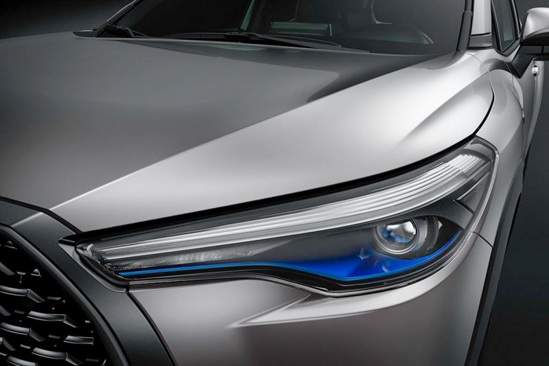 Đánh giá xe Toyota Corolla Cross 2020-2021: Cụm đèn pha 1.