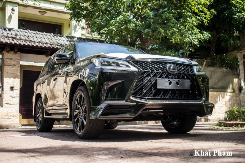 Muôn kiểu chơi xe Lexus LX570 của đại gia Việt, có cả bầu trời sao Rolls-Royce a1