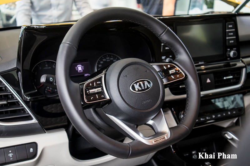 Ảnh vô-lăng xe Kia Seltos Luxury 2020 