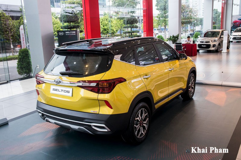 Ảnh sau cao xe Kia Seltos Luxury 2020 